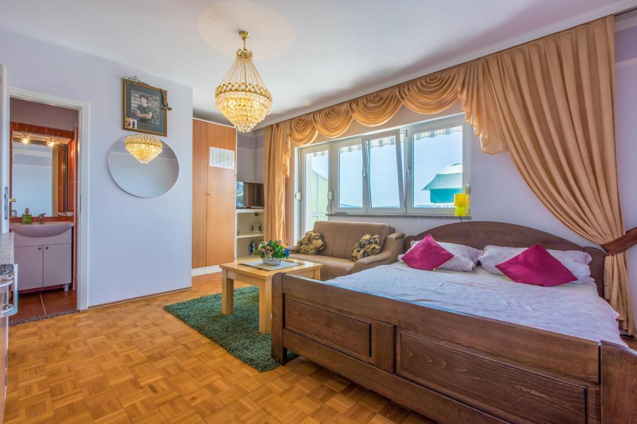 Apartments Ninic Crikvenica Eksteriør billede